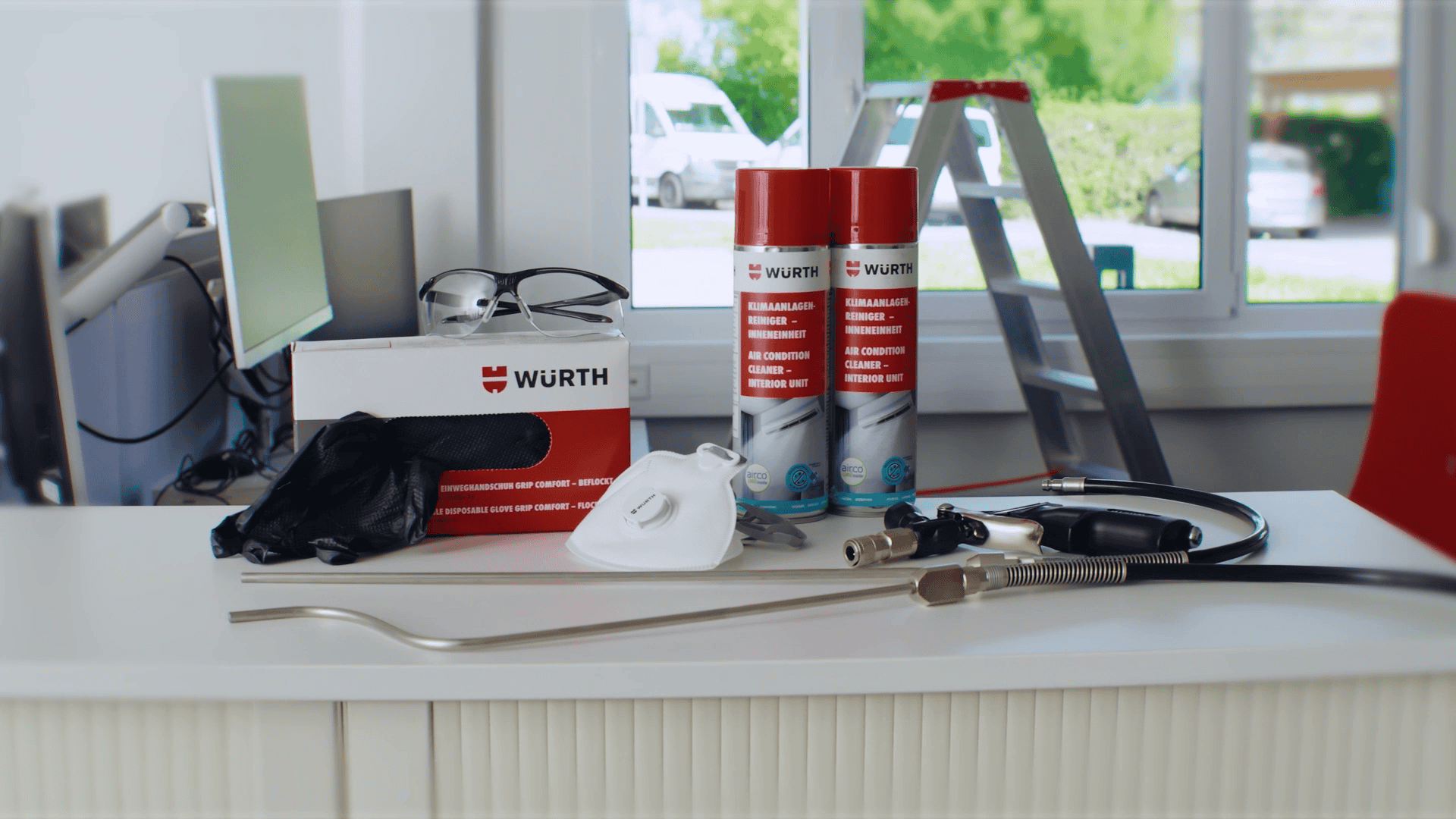 I migliori prodotti per la manutenzione dei condizionatori: germicida disinfettante e spray detergenti